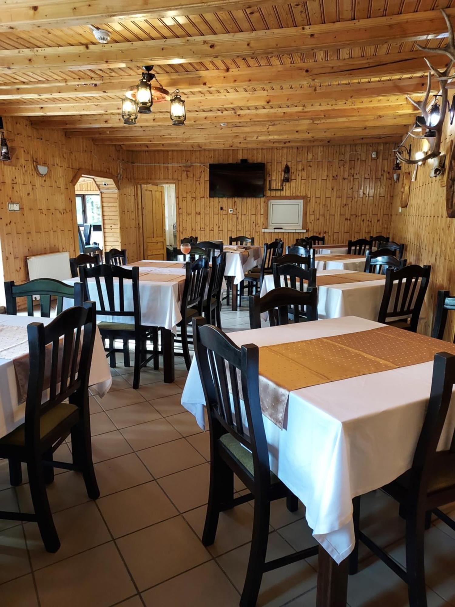 Pensiunea La Taverna Trăisteni Buitenkant foto