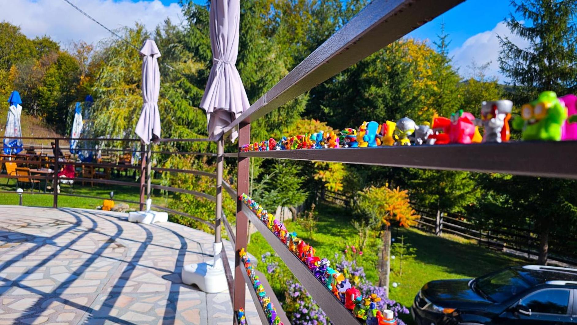 Pensiunea La Taverna Trăisteni Buitenkant foto